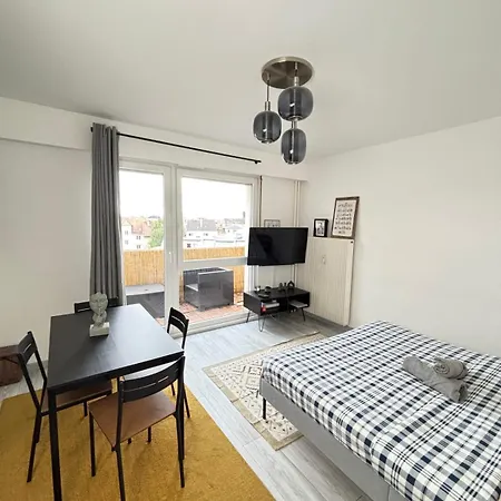 Soh Rent Wifi Terrasse St Aloise 別荘 *