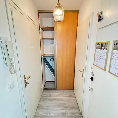 Soh Rent Wifi Terrasse St Aloise 別荘